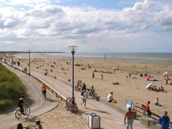 Au Chti Normand Hermanville-sur-Mer Bagian luar foto
